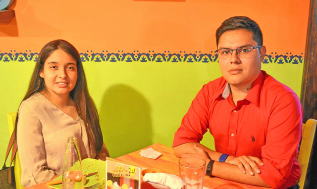En el restaurante El D.F. Comida mexicana se reunieron Valentina Chavarriaga Yepes y Cristian Felipe Reinosa Román.