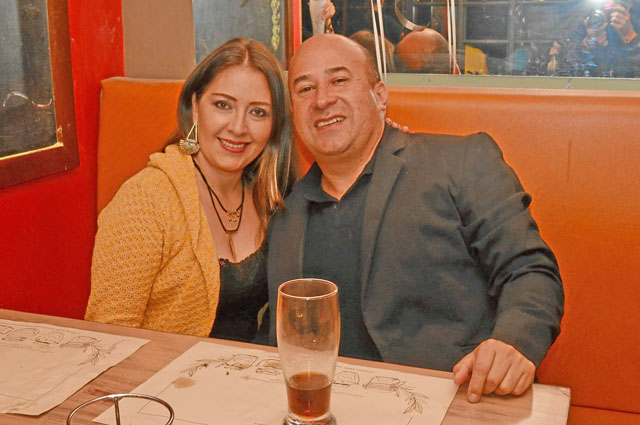 Los esposos Hilda María Giraldo Arias y Carlos Arturo Londoño Torres celebraron su décimo quinto aniversario de matrimonio en el
