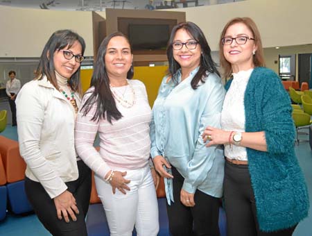 Lorena Leyton Rodríguez, Ángela María Morales Valdés, Ruth Bibiana Gutiérrez Pérez y Claudia Patricia Villegas Castaño.