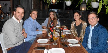 Juan Felipe Robledo Arango, Andrés Henao Robledo, Daniela Jaramillo Botero, Valentina Vallejo Arango y Pedro Buitrago Rivas.