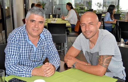 Benjamín López Hernández y Élkin Soto Jaramillo se reunieron en la sede El Cable del Club Manizales.