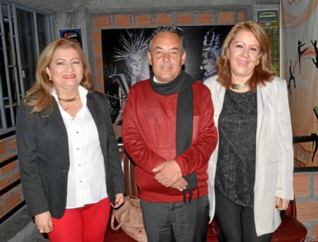 Liliana Correa Giraldo, Armando de la Rosa y Rocío Valencia Arango.