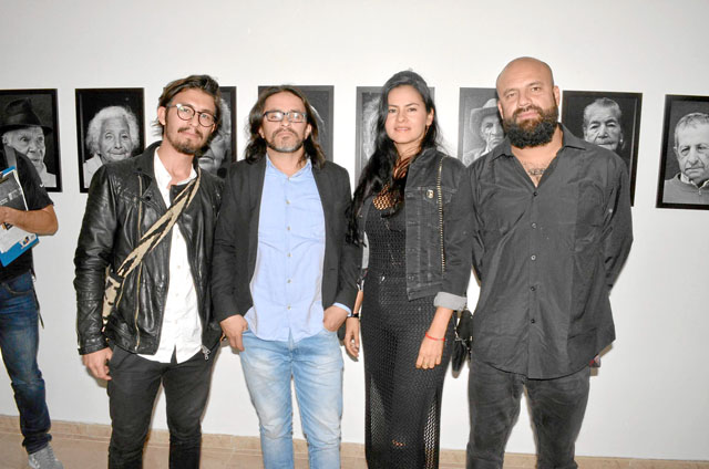 Foto | José Fernando Tangarife | LA PATRIA En la exposición Trayectos/Sedimentos periféricos y fotografía como documento que se 