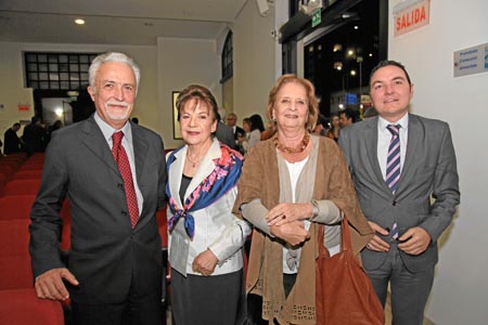 Jorge Botero Echeverri, María Helena Estrada Gómez, Elvira Escobar de Restrepo y Miguel Trujillo Londoño. 