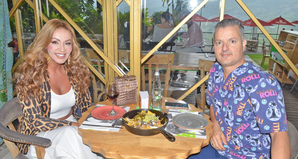 Los esposos Lina María Ramírez Velásquez y José Giménez Sánchez compartieron en el restaurante Cortesana.