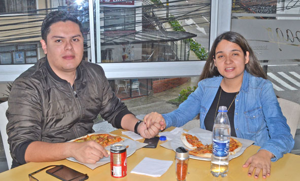 Cristian Felipe Reinosa Román y Valentina Chavarriaga Yepes se reunieron en el restaurante Spago.