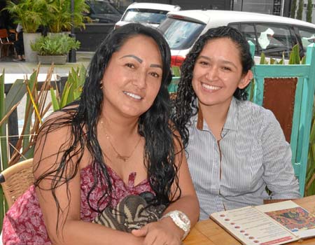 Érika Gómez Martínez y María José Toro Gómez estuvieron en Changó.