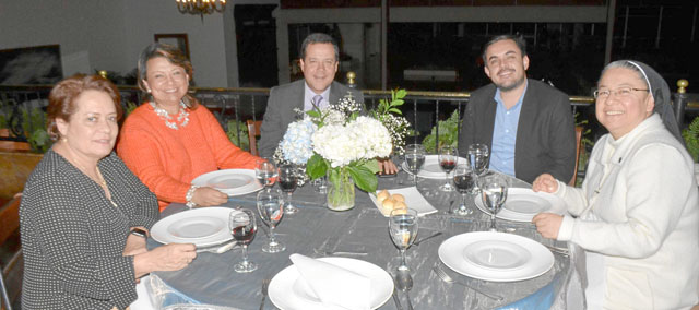 Dora Luz Vélez Medina, Luz Rocío Castro Mancera, Pedro Felipe Sogamoso Cardona, Andrés Felipe Ospina Serna y Gloria Estela Rolón