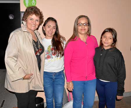 Rosahelena Macía Mejía, Paola Andrea Osorio Arango, Ana Lucía Sánchez Restrepo y Andrea Sofía Benavides Osorio.