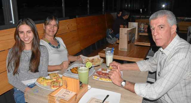 Mariana Hoyos Montero, María Elena Botero Serna y Luis Alberto Hoyos Zuluaga estuvieron en el restaurante Urban