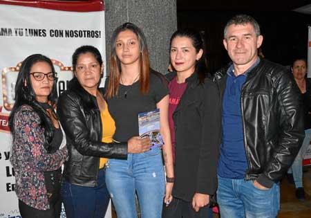 Norma Montoya Guapacha, Nancy Montoya Guapacha, Maura Sofía Quiceno Montoya, Camila Pineda Montoya y José Ferney Pineda Gutiérre