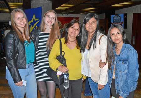 Andrea Osorio González, Alejandra Osorio González, Claudia González López, Ana María Escandón López y Mariana Duque Escandón. 
