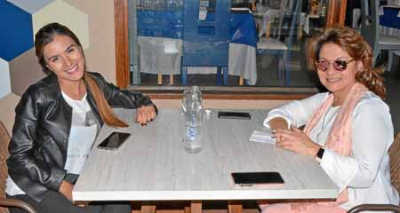 En el restaurante L’Atelier estuvieron Mariana Londoño Giraldo y Gloria Beatriz Giraldo Hincapié.