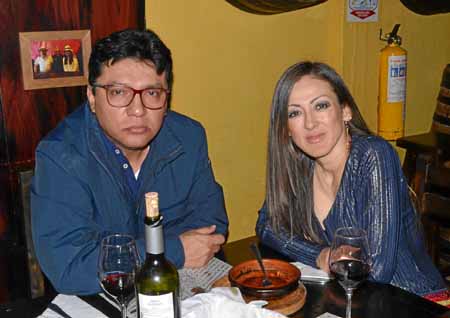 Jorge Enrique Celis Murillo y Liliana Cardona Zuluaga se reunieron en una comida en el restaurante Un Lugar de la Mancha.