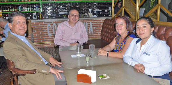 En Cortesana se reunieron en un almuerzo de trabajo Gilberto Gómez Jiménez, Juan Eduardo Zuluaga Perna, Edilma Ríos Lesmes y Ale