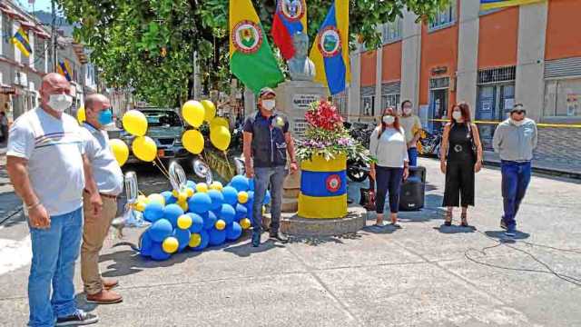 Celebran cumpleaños 109 de Viterbo