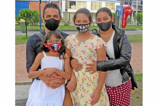 Millen Toro Cardona, Hannah Michelt Toro Becerra, Yuliana Becerra Marín y Hellen Toro Becerra.