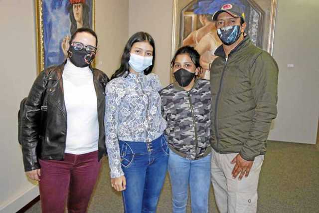 Jennyfer Muñoz, Sara Loaiza, María Camila Loaiza y Sergio Loaiza. 