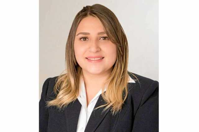 Elizabeth Vanegas Valencia, de Manzanare, se graduó como abogada en la Universidad Católica Luis Amigó.  Hija de Elpidia Valenci