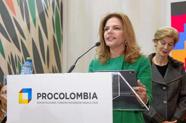La presidenta de Procolombia, Flavia Santoro, dio un discurso en el estand de Colombia durante la inauguración del Fitur 2020.