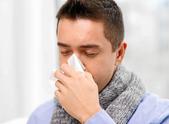 Después de la rinitis alérgica, la más frecuente es la viral.  A esta se le conoce como gripa. Así se inflaman las fosas nasales