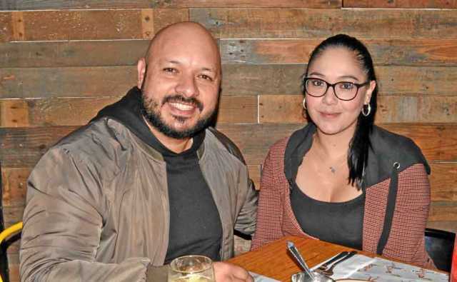 En El Jardín de las Delicias compartieron Óscar Javier Sánchez Sánchez y Liliana Aristizábal Muñoz.