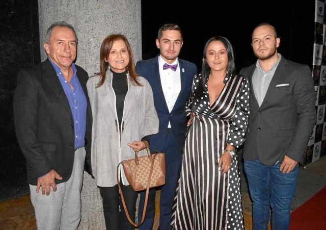 Gustavo Jiménez Gómez, Luz Grisales Orozco, Diego Tabares Prieto, Estefanía Correa Grisales y Juan David Giraldo Marín.