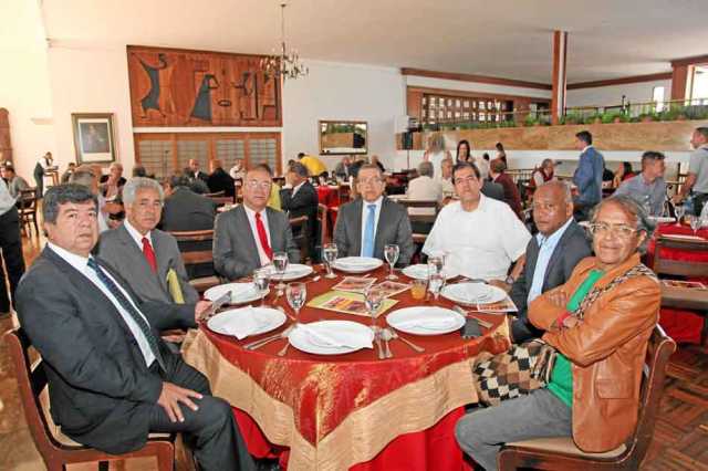 Miguel Ángel Vega Cardona, Fabio Corrales García, Julián González, Hermán Correa Correa, Alberto Castaño, Pedro Jota Andrade y C