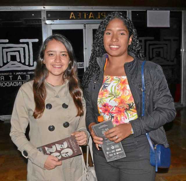 Diana Alejandra Quintero Ramos y Geraldine Caratt López. 