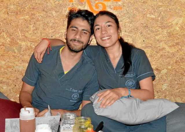 En el restaurante La Prole comieron D’ Ángelo Clavijo Salazar y María Fernanda Chamorro Arias . 