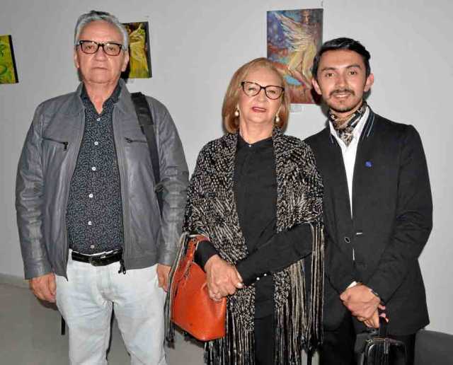 Ramiro Sánchez Ríos, Ofelia Jiménez de Sánchez y Miguel Sánchez.