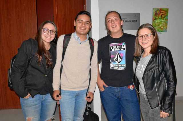 Issabella Aristizábal Aristizábal, Santiago Suárez Caldas, Santiago Muñoz Sierra y Daniela González Rivera.