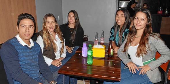 Josué Alejandro Martínez Dallos, Daniela Zuluaga Castrillón (homenajeada), Manuela Valencia Castrillón, Isabela Valencia Castril