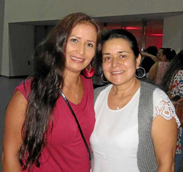 Diana Clemencia Murcia García y Blanca González Gaviria.