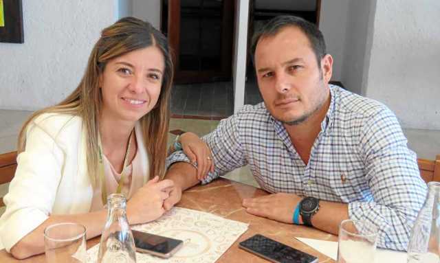 Manuela Correa Aristizabal y su esposo Juan Simón Mejía Vélez almorzaron en el Club Mnizales, sede El Centro.