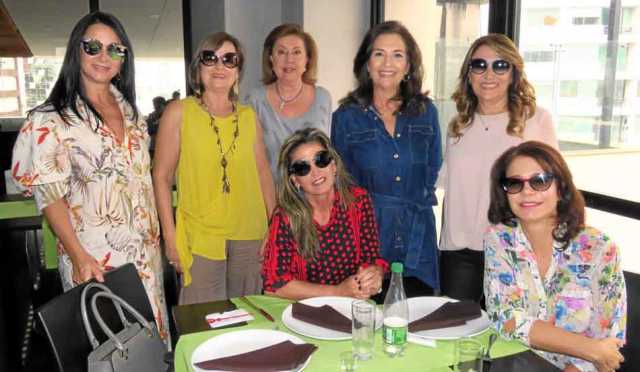 Elsa Trujillo Robledo, Constanza Trujillo de Claussen, Liliana Mejía de Villegas, Inés de La Cruz Arbeláez Hoyos, María Isabel P