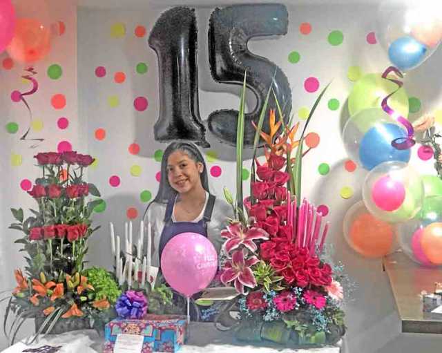 Sara Valencia Giraldo festejó con un brindis virtual acompañada de toda su familia.