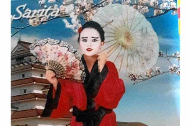 Con su disfraz de geisha, Sarita Loaiza Buriticá, de 8 años, del barrio Malabar, de Manizales.