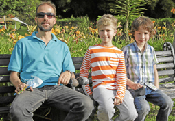 Diego Mahecha Trujillo y Gerónimo Mahecha llegaron de Bogotá para visitar a Miguel Berrío Castaño.