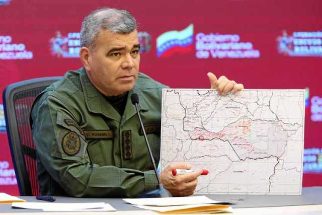 El ministro de Defensa venezolano, Vladimir Padrino López, anunció una zona de defensa especial en la frontera con Colombia. 