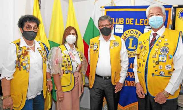 Maryory Castrillón Llano (secretaria), Raquel Burbano Vélez (gobernadora distrito F1), Jairo Elías Bermúdez Zuluaga, (jefe de re