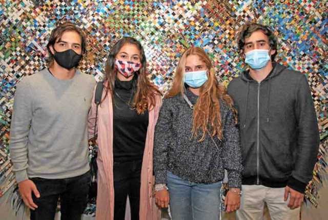 Juan José Restrepo Gómez, Sara Ocampo Jiménez, Isabel Restrepo Gómez, y Thomas Gaviria Recio.