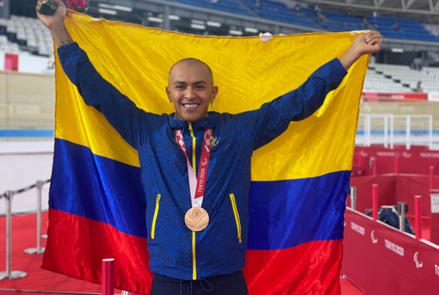 1 bronce: Diego Dueñas (ciclismo de pista).