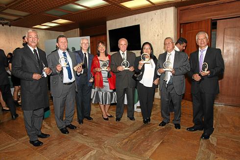 Corpocaldas reconoció en el evento a Juaquín Espinoza, Carlos González, Gilberto Henao, Martha Escobar, Tiberio Muñoz, Luz Marin