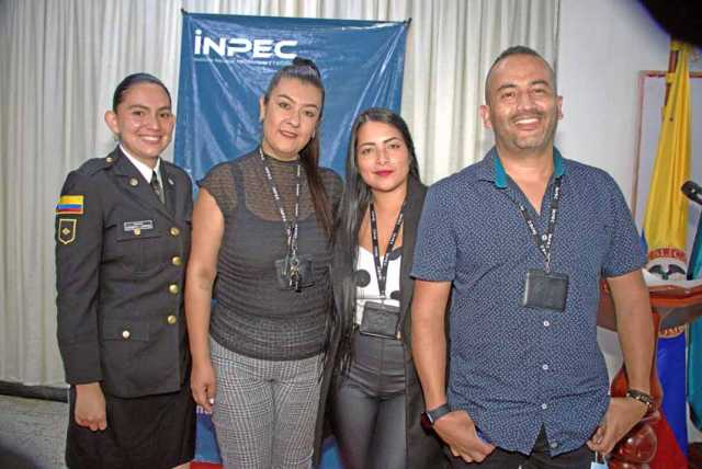 El equipo de atención y tratamiento al penado de la cárcel Villa Josefina: dragoneante Katerine Andrea Lizarazo, Eliana Castaño 