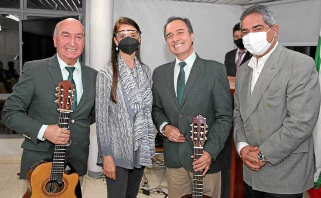 Hermanos Uribe: Nilvio y Fernando, Jorge Hernán Botero Restrepo y su esposa, Claudia Villegas Hauss.