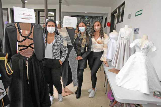 moda en escena diseño de modas 2021, Diana Galeano González, Daniela Motta y Daniela Arango Sánchez.