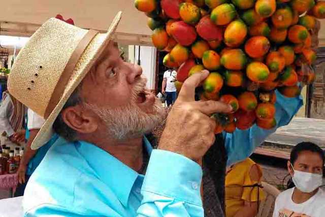 Con el Mono Cabuya Foto | Leonidas Guerrero | LA PATRIA