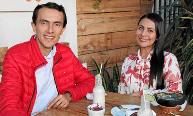 Hernán Saldarriaga Ramírez y Clara Isabel Castro Echeverry compartieron un almuerzo en el restaurante Tito. 