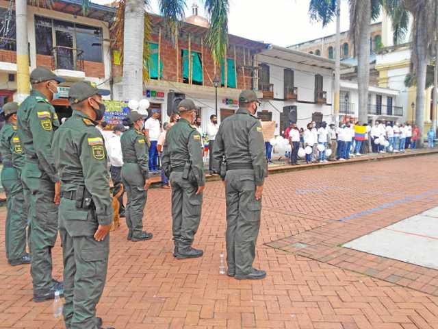 Plantón de la reserva Foto | Leonidas Guerrero | LA PATRIA